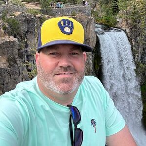 Meet your Posher, Blake